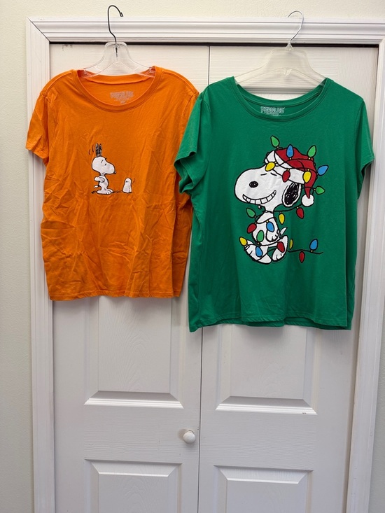 Peanuts Tops - Peanuts Orange & Green Snoopy Holiday Tees - Peanuts